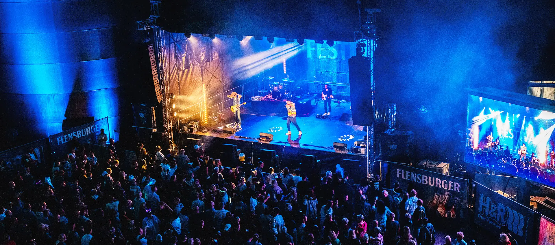 Draufsicht auf das Publikum beim FLENS Festival 2025.
