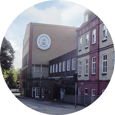 Gebäude der Flensburger Brauerei von außen.