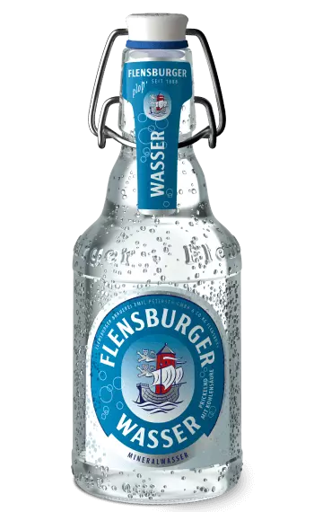 Packshot vom Flensburger Wasser aus der Flensburger Gletscherquelle.