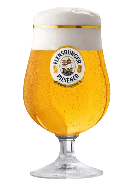 Bierglas Schwenker mit Bier eingeschenkt.