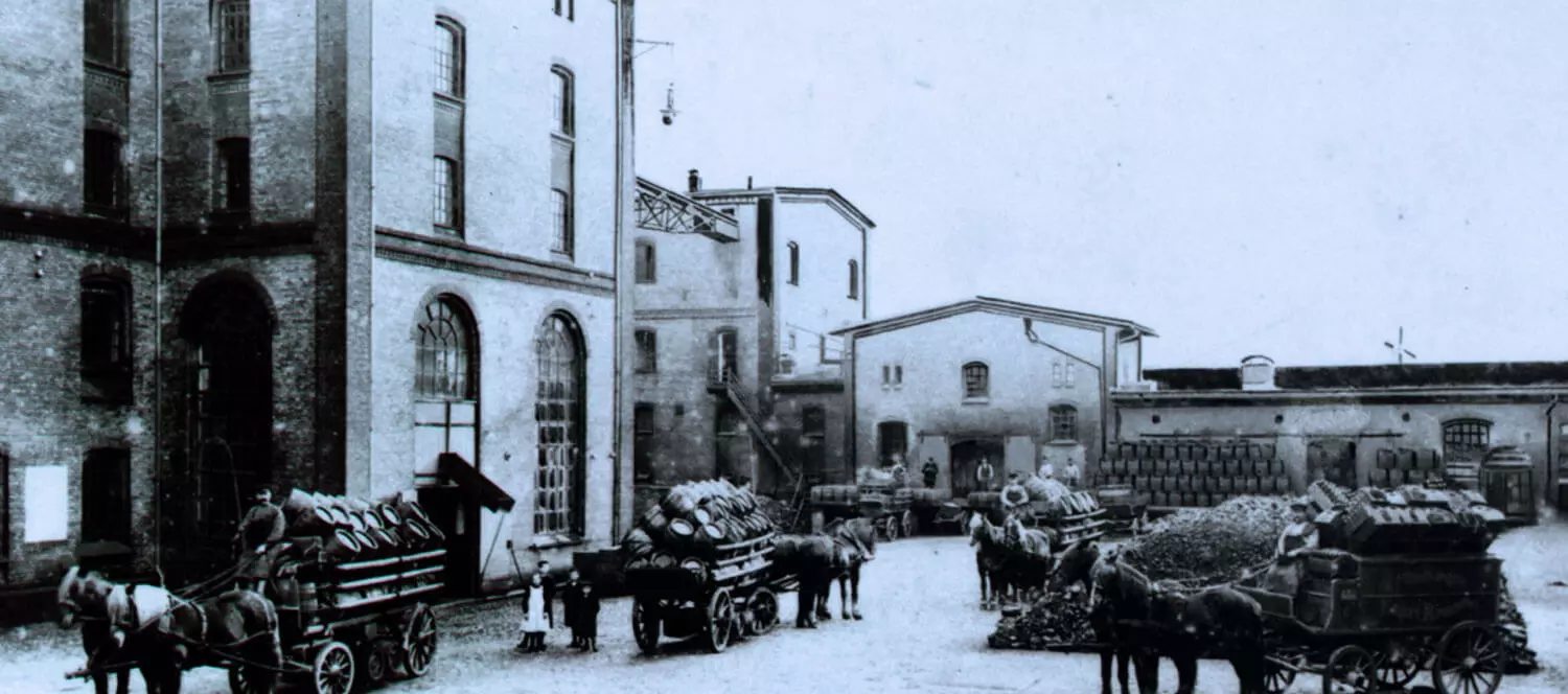 Historisches Bild vom Innenhof der Flensburger Brauerei.