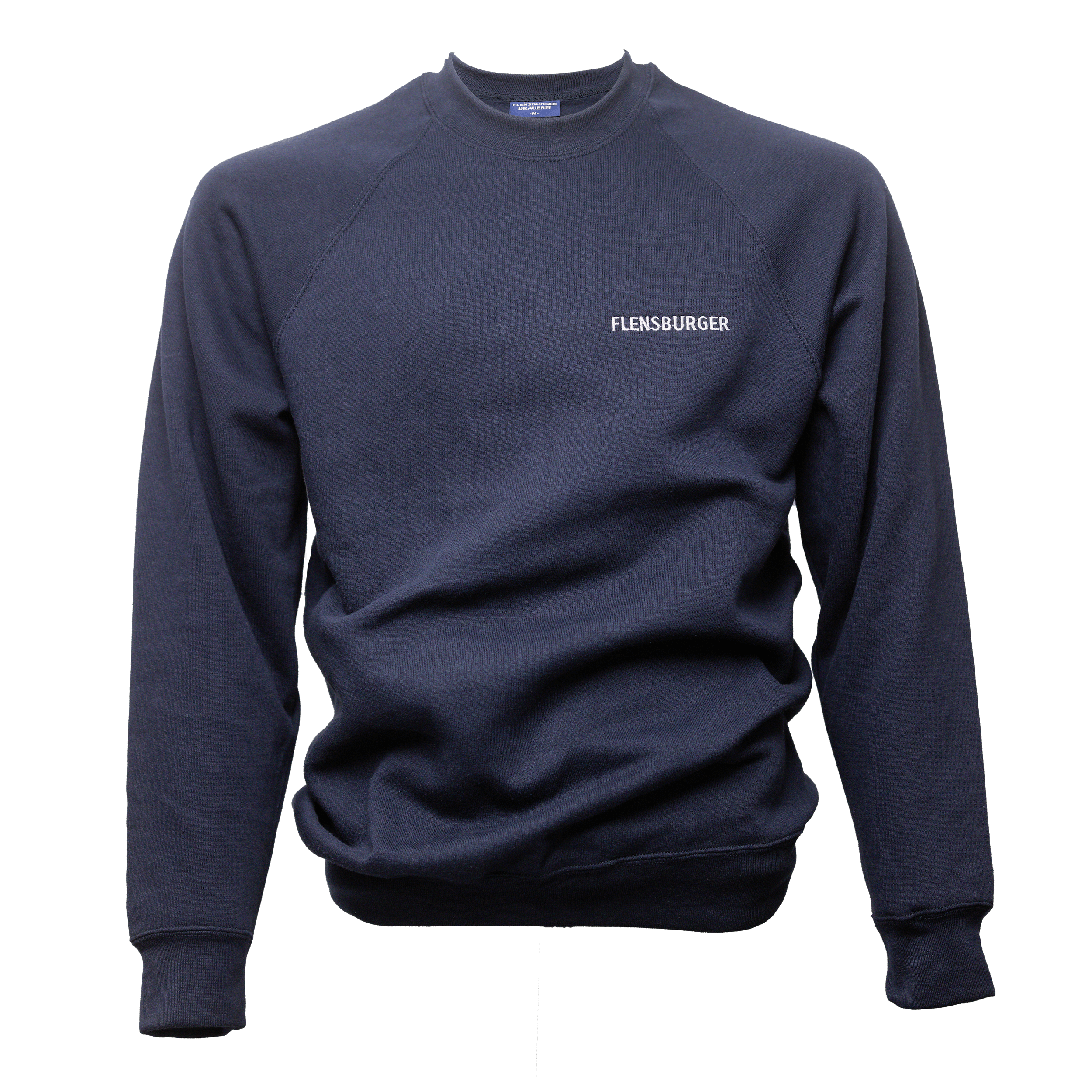 Dunkelblauer Sweatshirt mit langem Ärmel und Rundhalsausschnitt. Weißer Schriftzug „FLENSBURGER“ auf der linken Brustseite. Der Stoff wirkt weich und leicht gerafft.