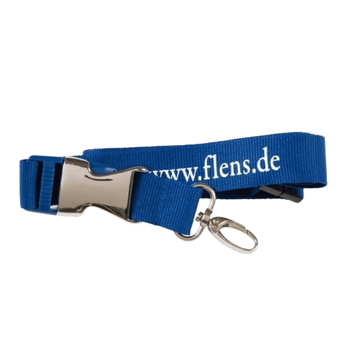 Das blaue Schlüsselband trägt den weißen Schriftzug "www.flens.de". Es hat eine silberne Metallschnalle und einen Metallkarabiner als Befestigung.